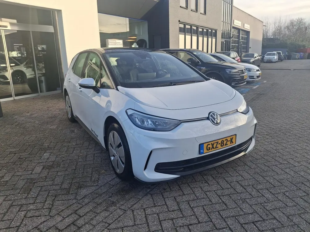 Volkswagen ID.3 Pure Oranje Edition 52 kWh 170 PK | EM | Par uit 2024, foto 3