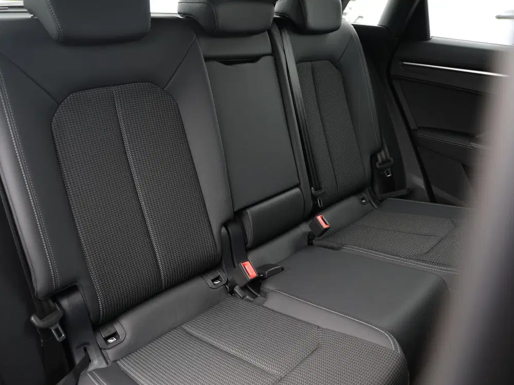 Audi Q3 45 TFSI e S edition 245pk uit 2024, foto 11