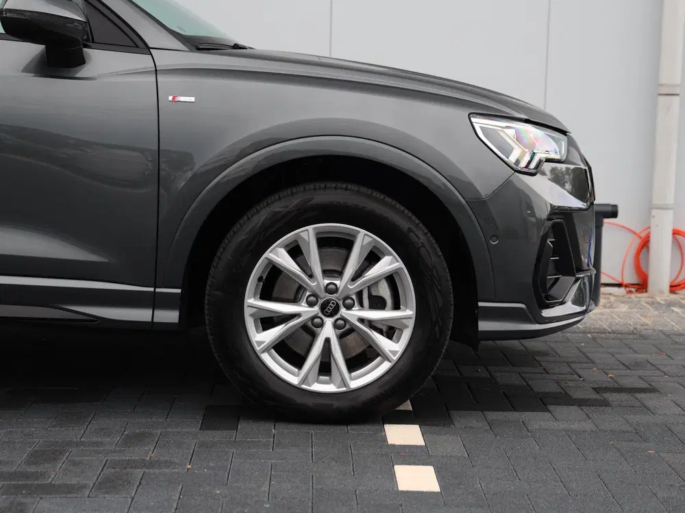 Audi Q3 45 TFSI e S edition 245pk uit 2024, foto 17