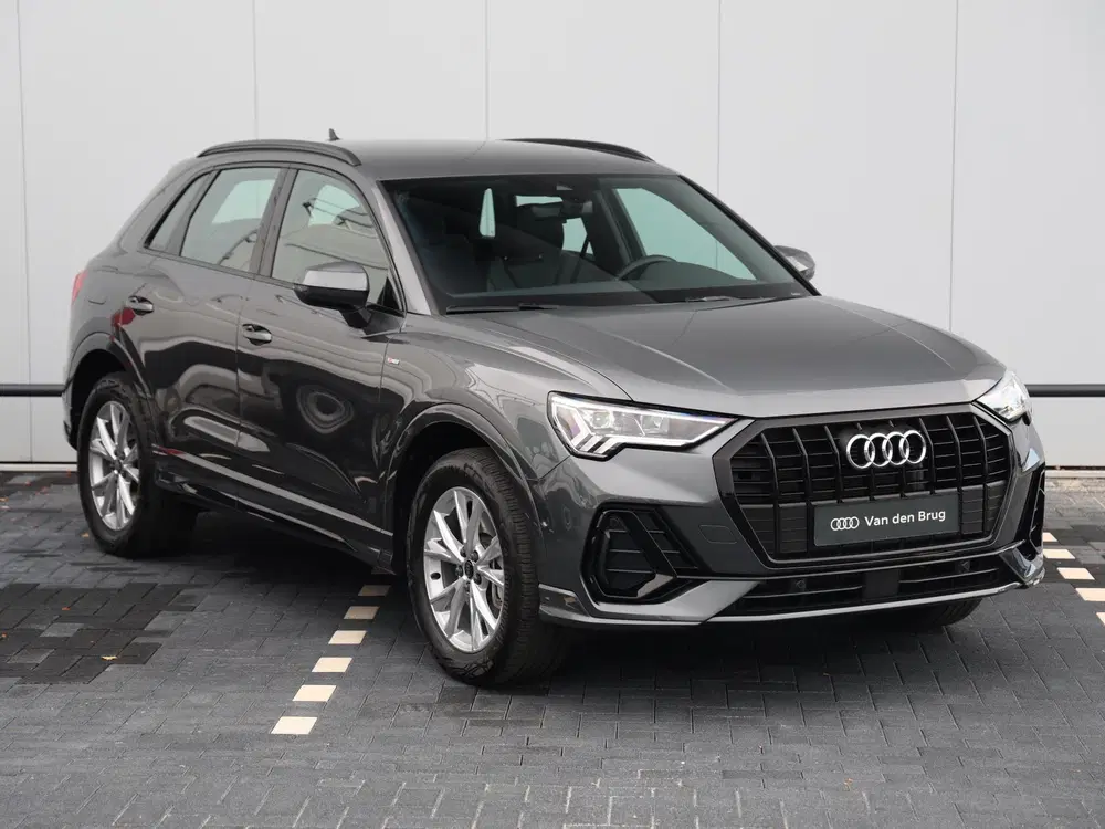 Audi Q3 45 TFSI e S edition 245pk uit 2024, foto 3