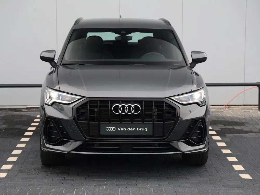 Audi Q3 45 TFSI e S edition 245pk uit 2024, foto 4