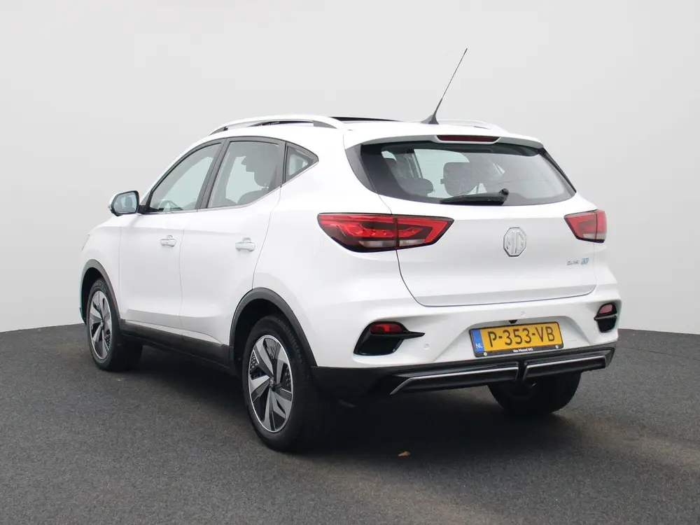 MG ZS EV Standard Range Luxury 50 kWh uit 2022, foto 2