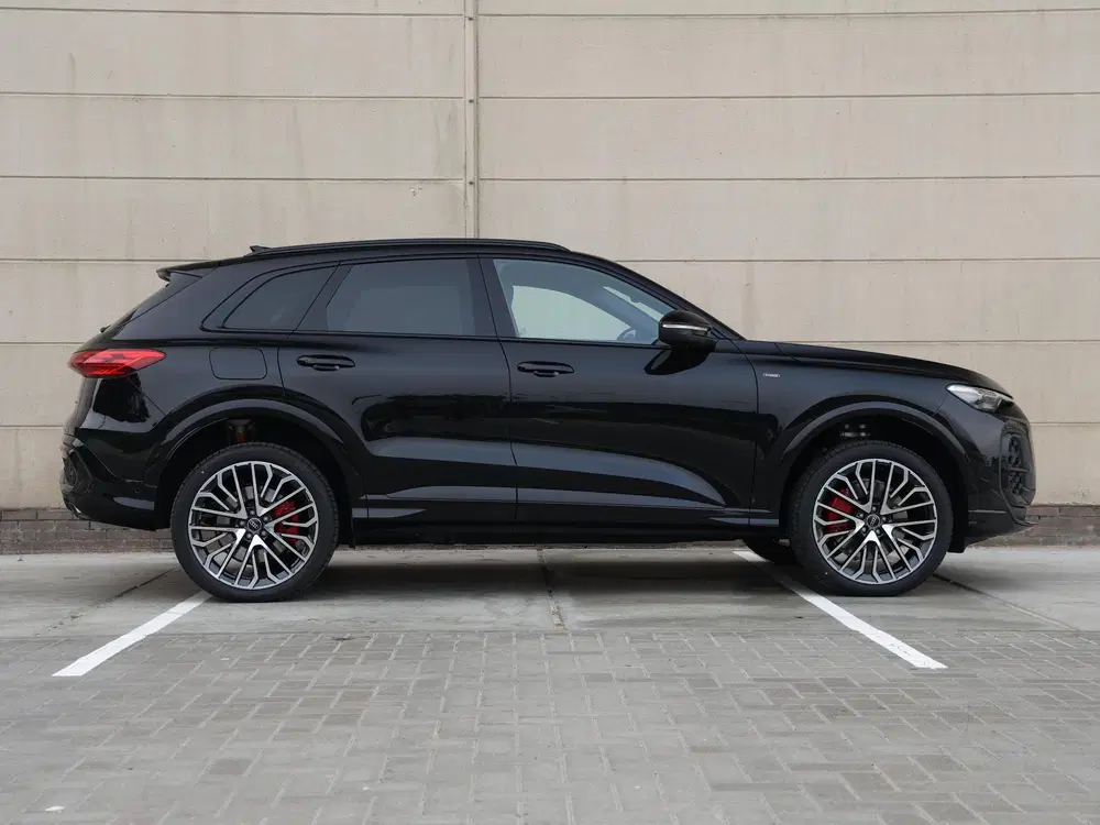 Audi Q5 S edition Competition e-hybrid 270kW uit 2026, foto 2