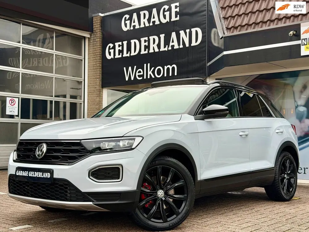 Volkswagen T-Roc 2.0 TSI 4Motion Sport | PANO | VIRTUAL-C. | uit 2021