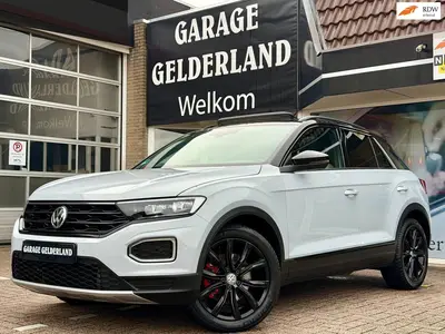 Volkswagen T-Roc 2.0 TSI 4Motion Sport | PANO | VIRTUAL-C. | uit 2021