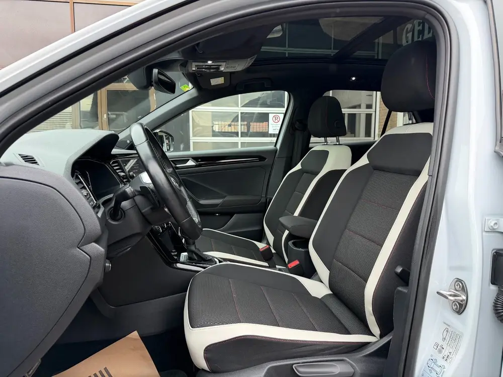 Volkswagen T-Roc 2.0 TSI 4Motion Sport | PANO | VIRTUAL-C. | uit 2021, foto 15