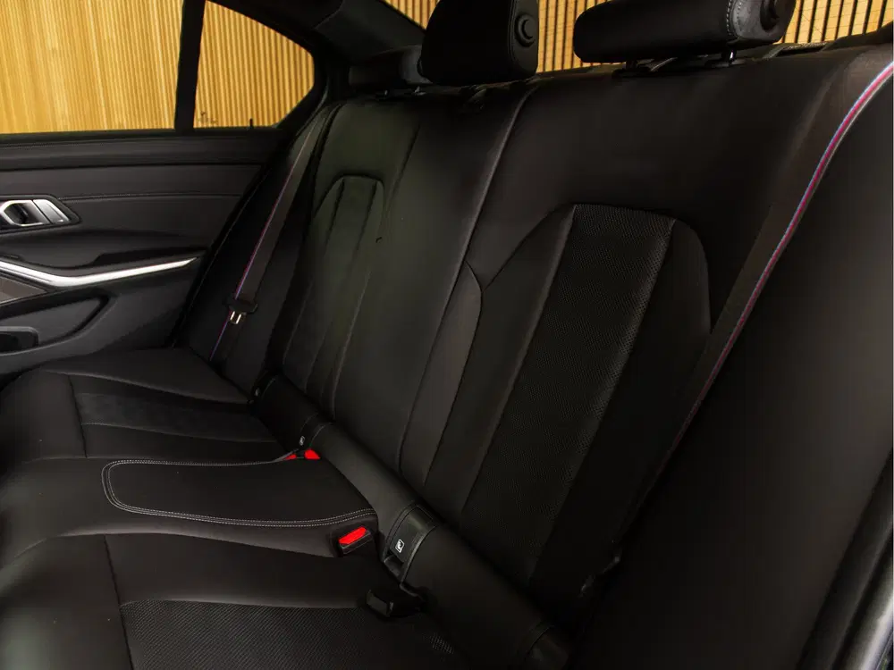BMW M3 xDrive Competition (bj 2024 uit 2024, foto 15