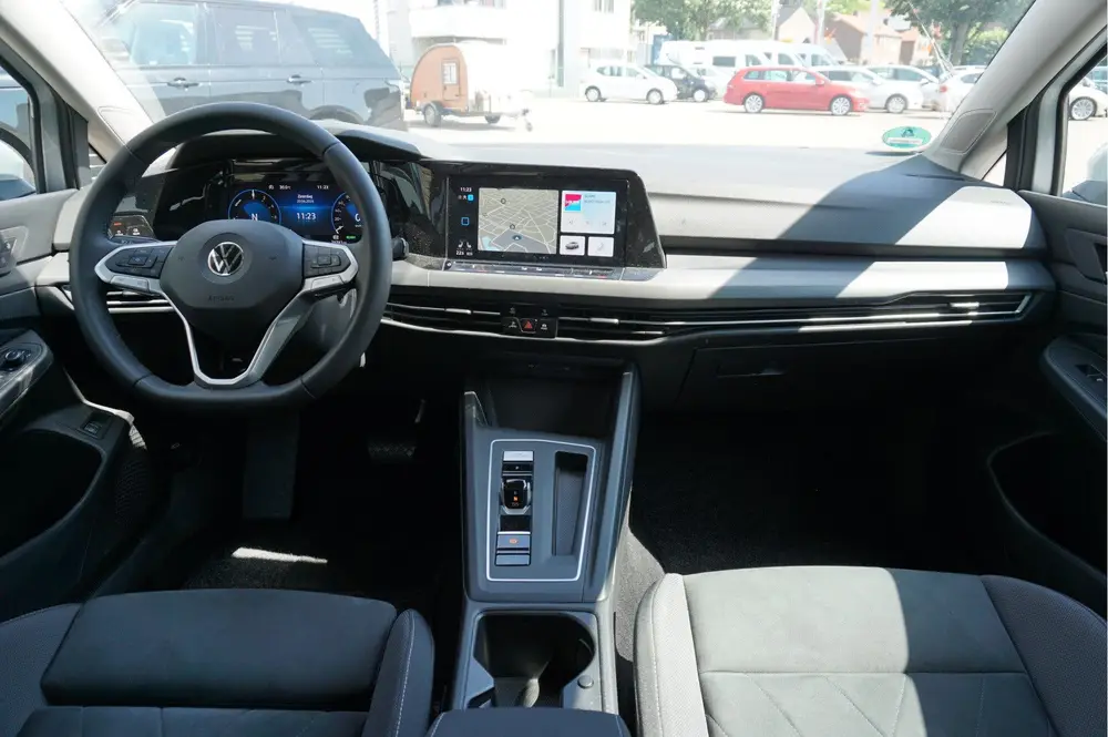 Volkswagen Golf 1.4I eHybrid Style Automaat (bj 2022) uit 2022, foto 12
