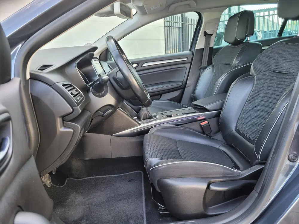 Renault Megane Mégane Estate 1.3 TCe Bose uit 2020, foto 7