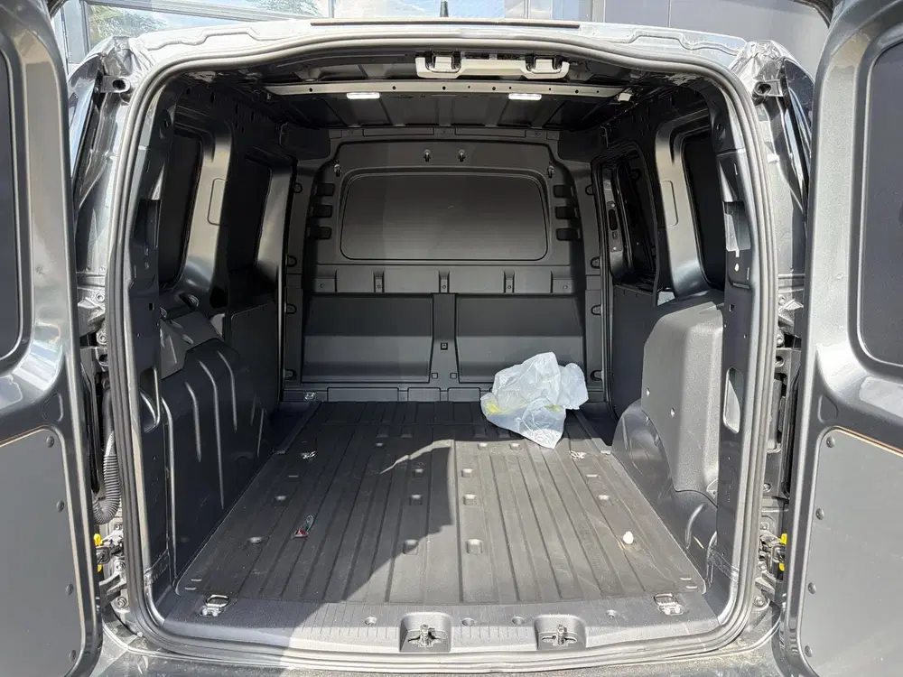 Ford Transit 1.5 EcoBoost PHEV L1 Limited uit 2026, foto 7