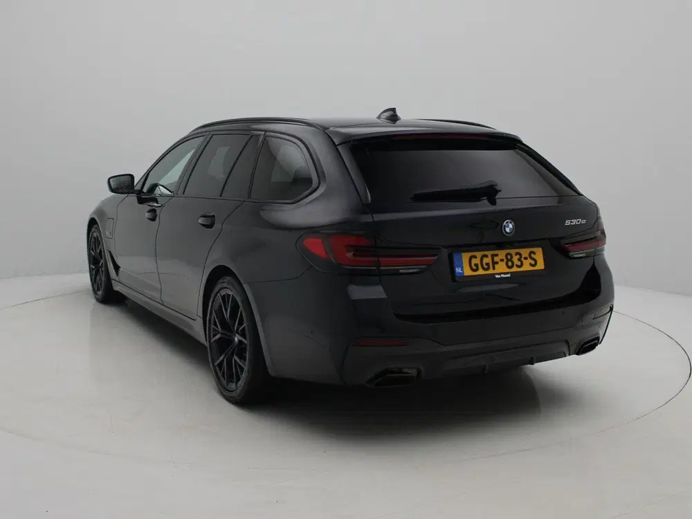BMW 5-serie 530e Business Edition Plus uit 2023, foto 3