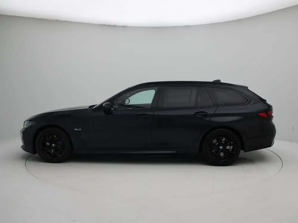 BMW 5-serie 530e Business Edition Plus uit 2023, foto 5