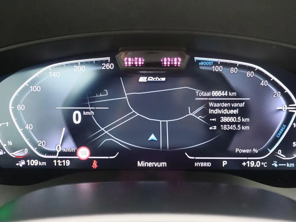 BMW 5-serie 530e Business Edition Plus uit 2023, foto 9