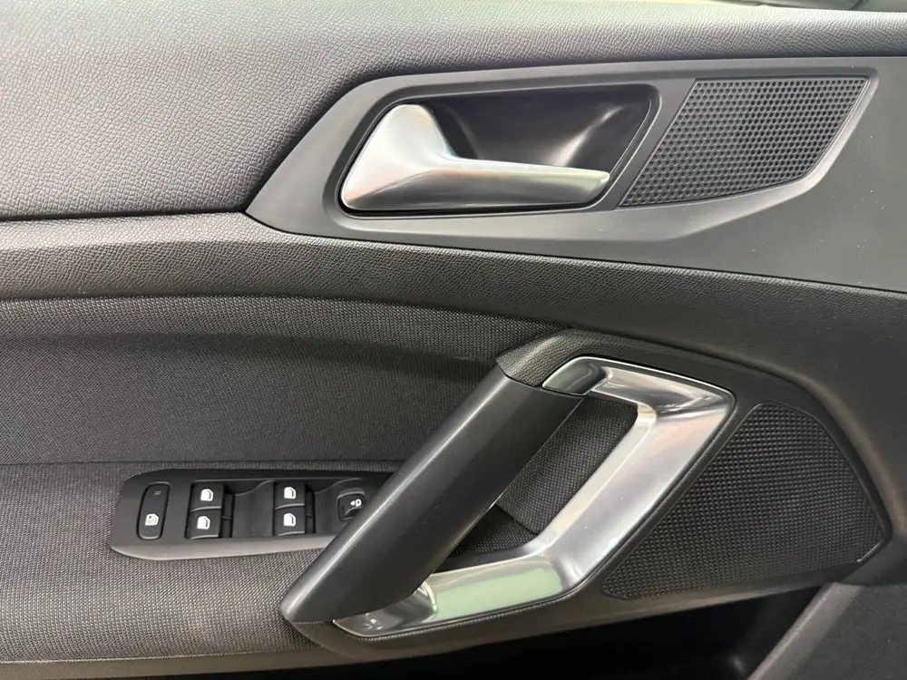 Peugeot 308 1.2 PureTech Allure Navi/Carplay/Pano uit 2019, foto 20