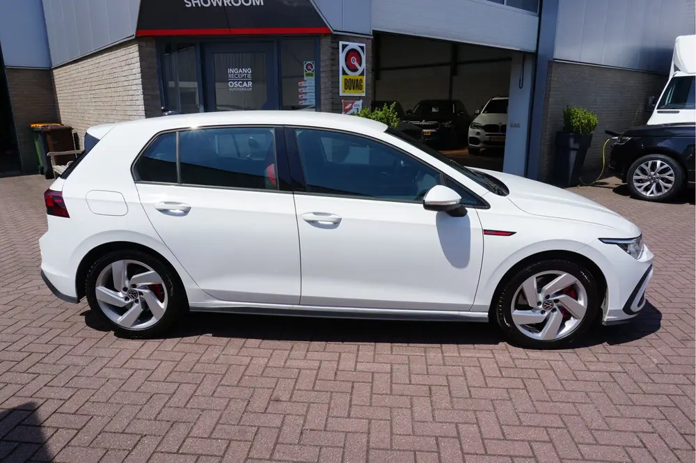 Volkswagen Golf 2.0 TSI GTI Automaat (bj 2024) uit 2024, foto 10