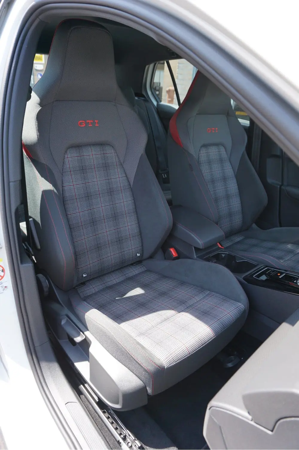 Volkswagen Golf 2.0 TSI GTI Automaat (bj 2024) uit 2024, foto 17