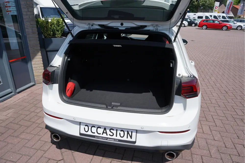 Volkswagen Golf 2.0 TSI GTI Automaat (bj 2024) uit 2024, foto 19