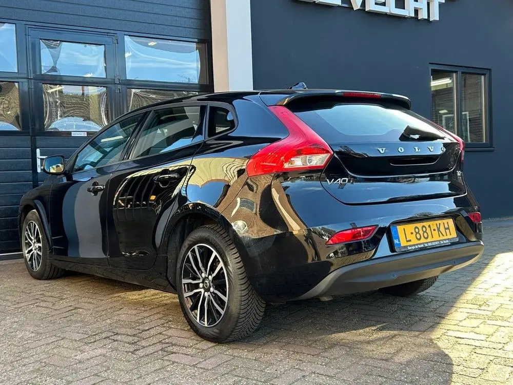 Volvo V40 2.0 T2 Navi/Airco uit 2019, foto 4