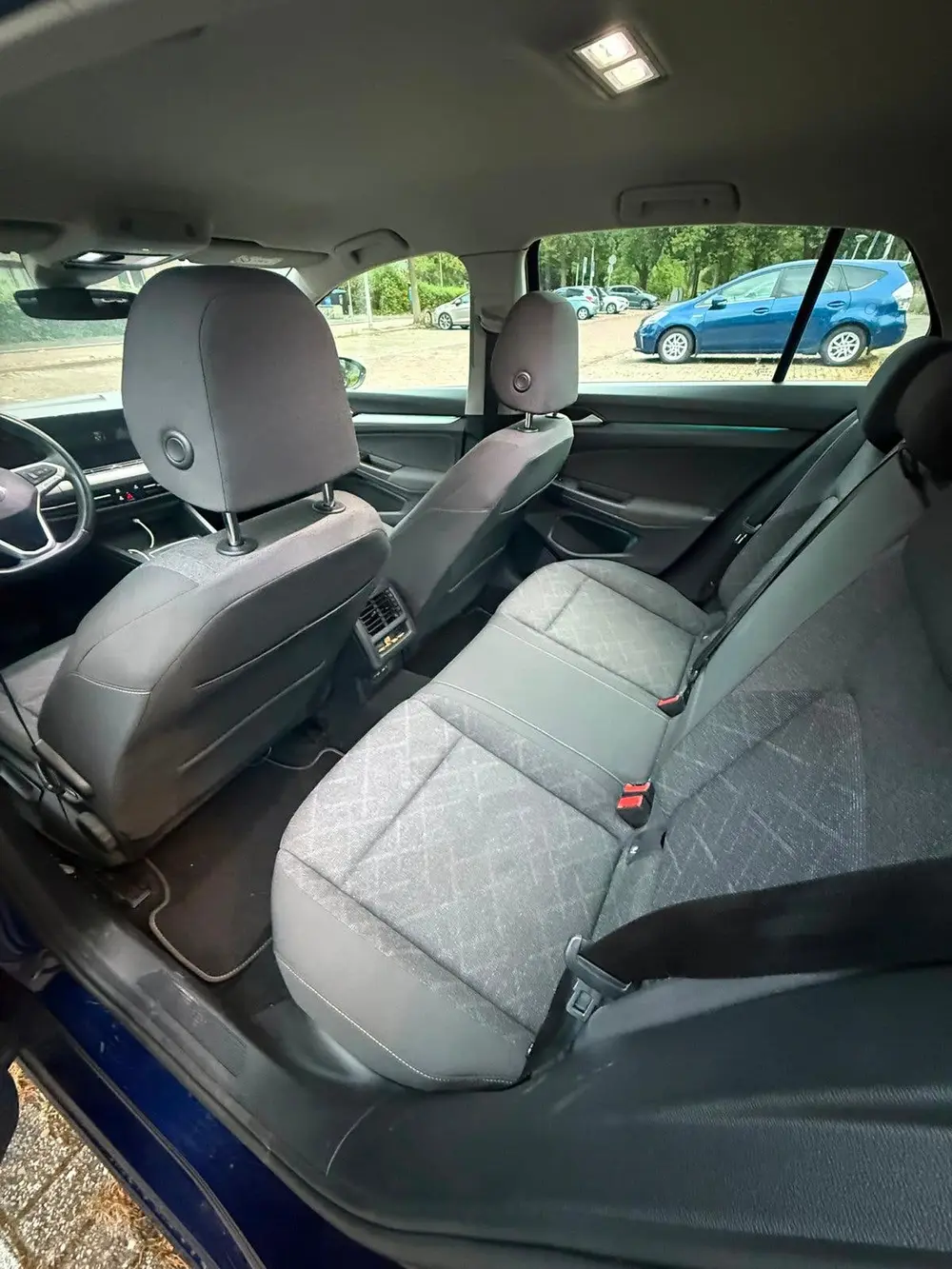 Volkswagen Golf 1.0 Etsi 110pk 7-DSG 2022 Blauw uit 2022, foto 4