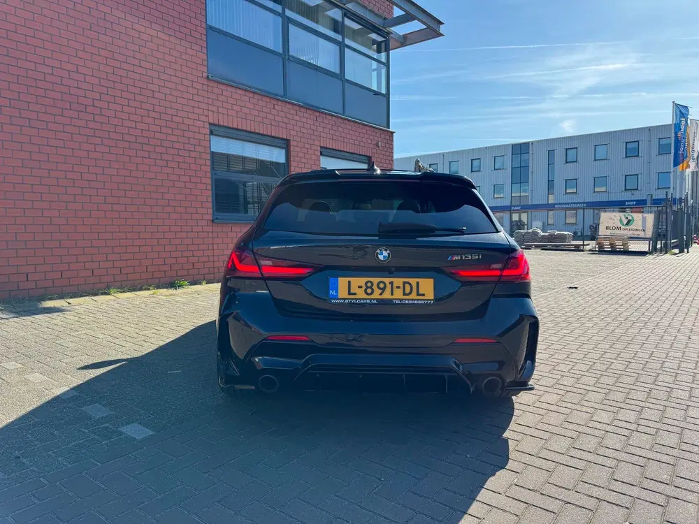 BMW 1-serie M135i xDrive High Executive uit 2020, foto 11