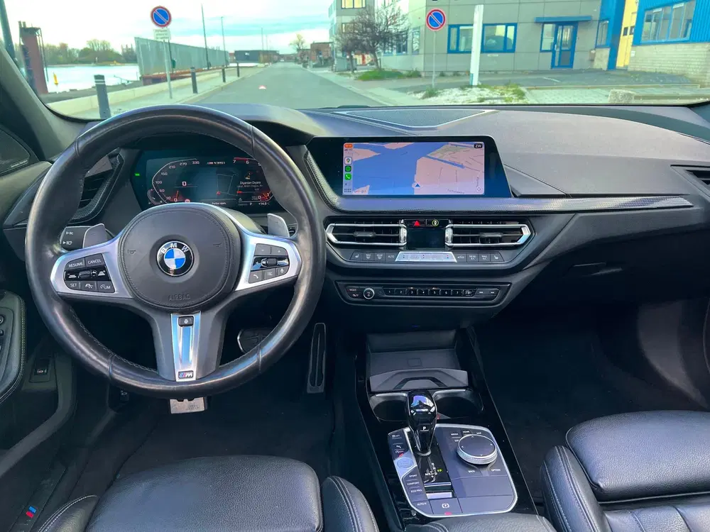 BMW 1-serie M135i xDrive High Executive uit 2020, foto 15