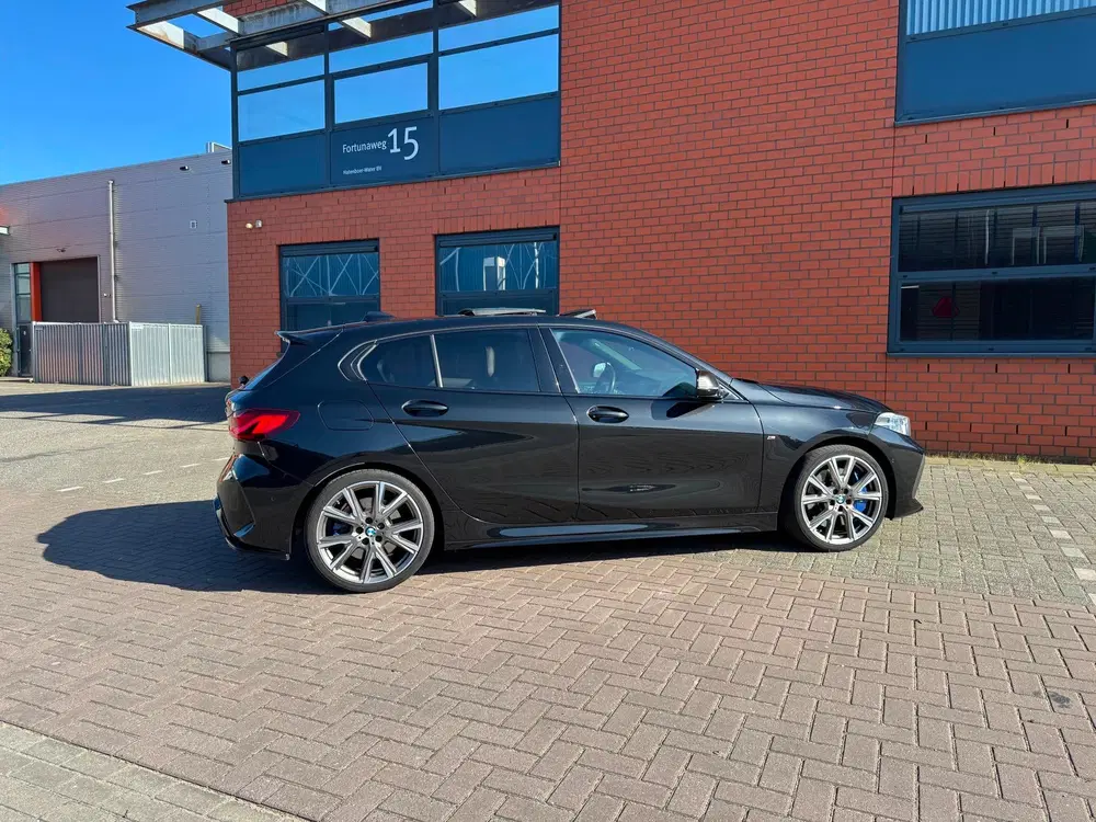 BMW 1-serie M135i xDrive High Executive uit 2020, foto 8