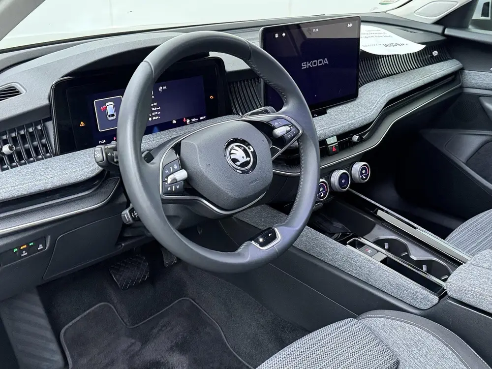 Skoda Superb 1.5 TSI MHEV First Edition uit 2025, foto 6