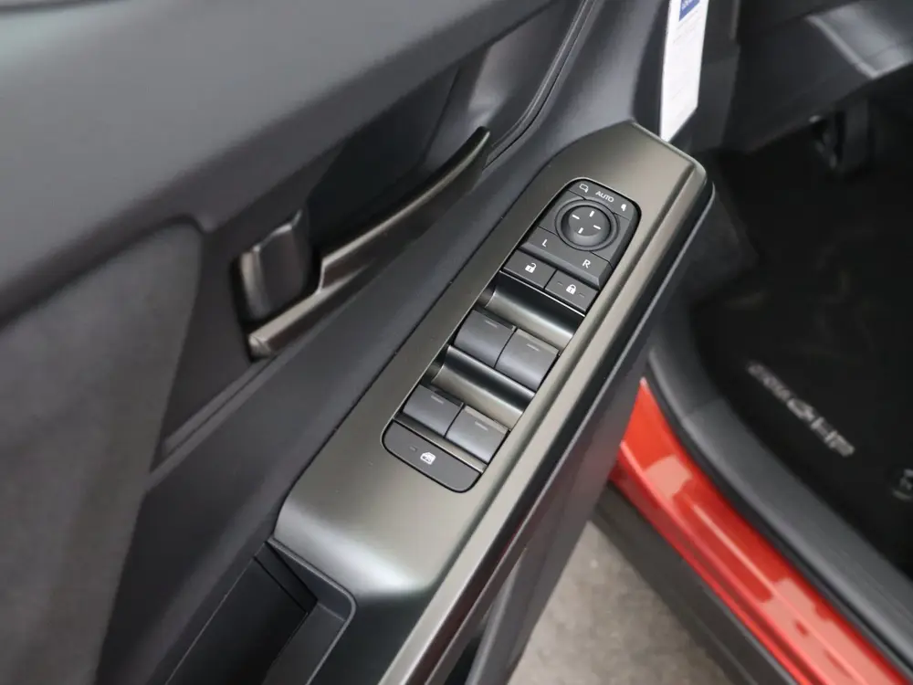 Toyota C-HR First Edition 77 kWh *NIEUW* (bj 2026) uit 2026, foto 9