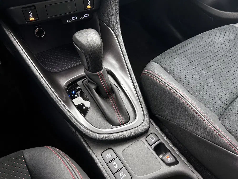 Toyota Yaris 1.5 Hybrid 130 GR SPORT uit 2024, foto 11