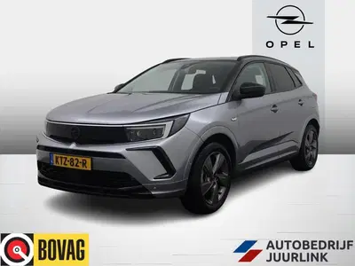 Opel Grandland 1.6 Turbo Plug-In Hybrid 4x4 GSe Winterpak uit 2023