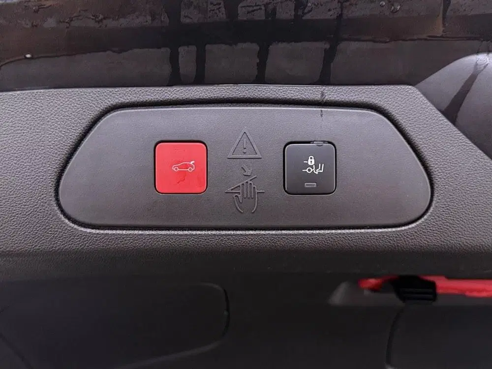 Opel Grandland 1.6 Turbo Plug-In Hybrid 4x4 GSe Winterpak uit 2023, foto 8