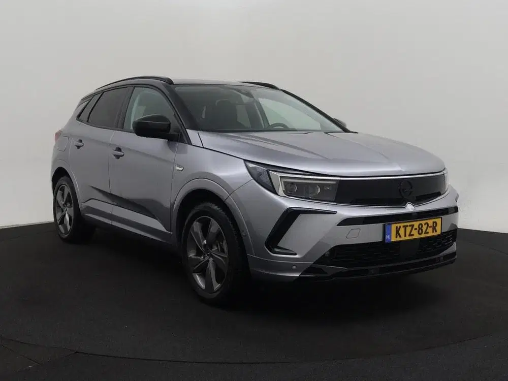 Opel Grandland 1.6 Turbo Plug-In Hybrid 4x4 GSe Winterpak uit 2023, foto 9