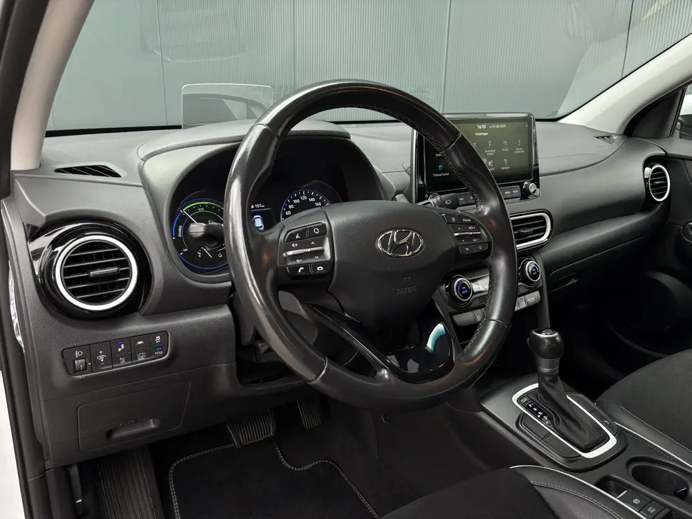 Hyundai KONA 1.6 GDI HEV Fashion uit 2020, foto 19