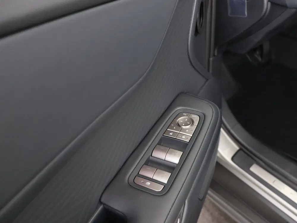 Lexus ES 350e Luxury Line uit 2026, foto 10