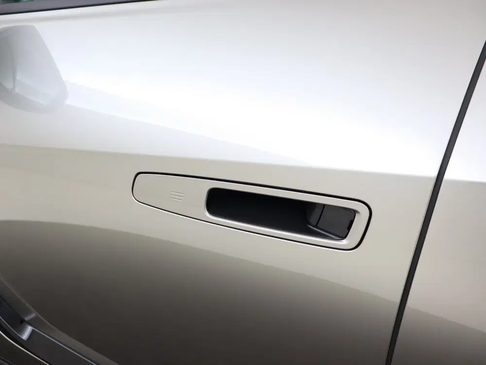 Lexus ES 350e Luxury Line uit 2026, foto 4