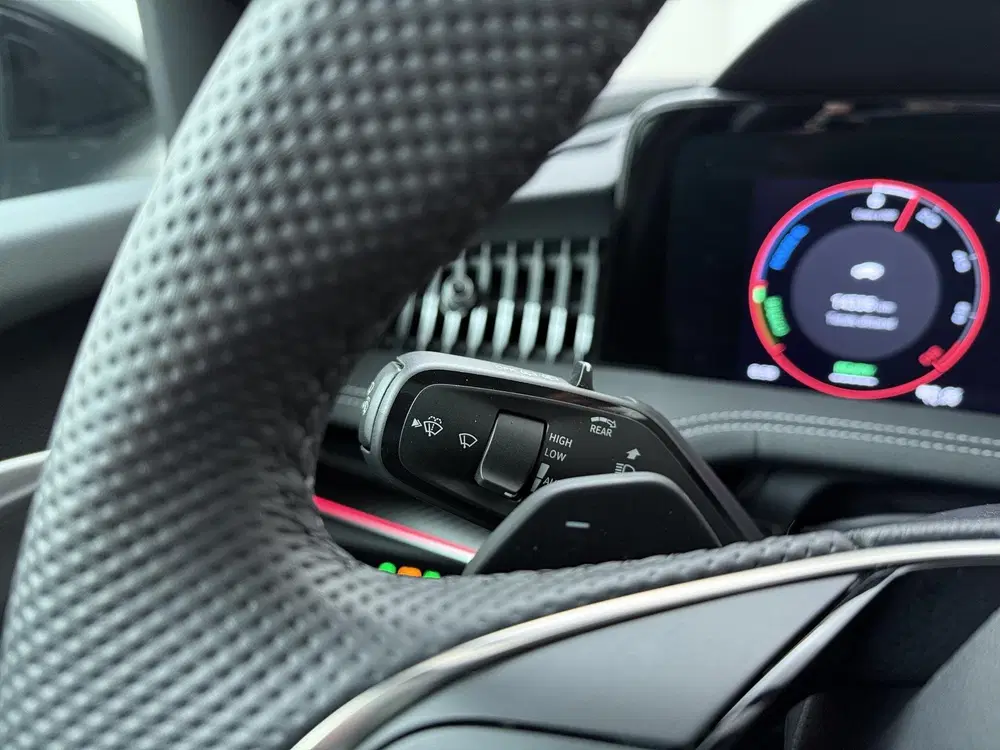 Skoda Superb 1.5 TSI PHEV Sportline Business uit 2025, foto 8