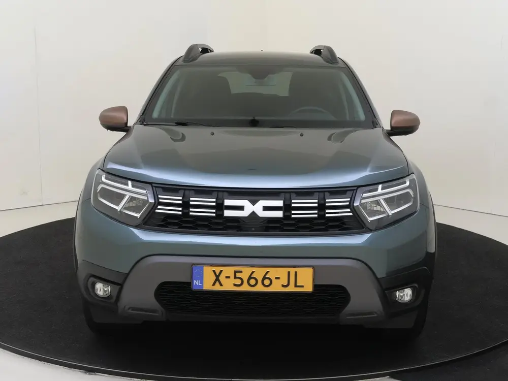 Dacia Duster 1.0 TCe 100 PK ECO-G Extreme uit 2023, foto 2