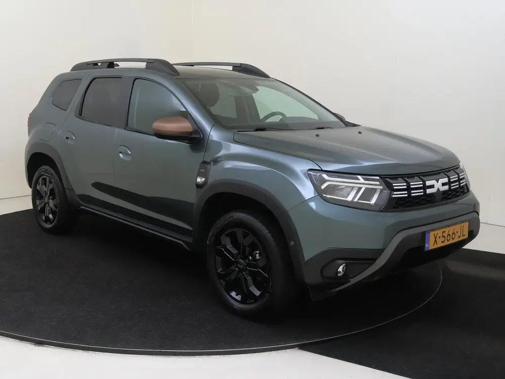 Dacia Duster 1.0 TCe 100 PK ECO-G Extreme uit 2023, foto 3