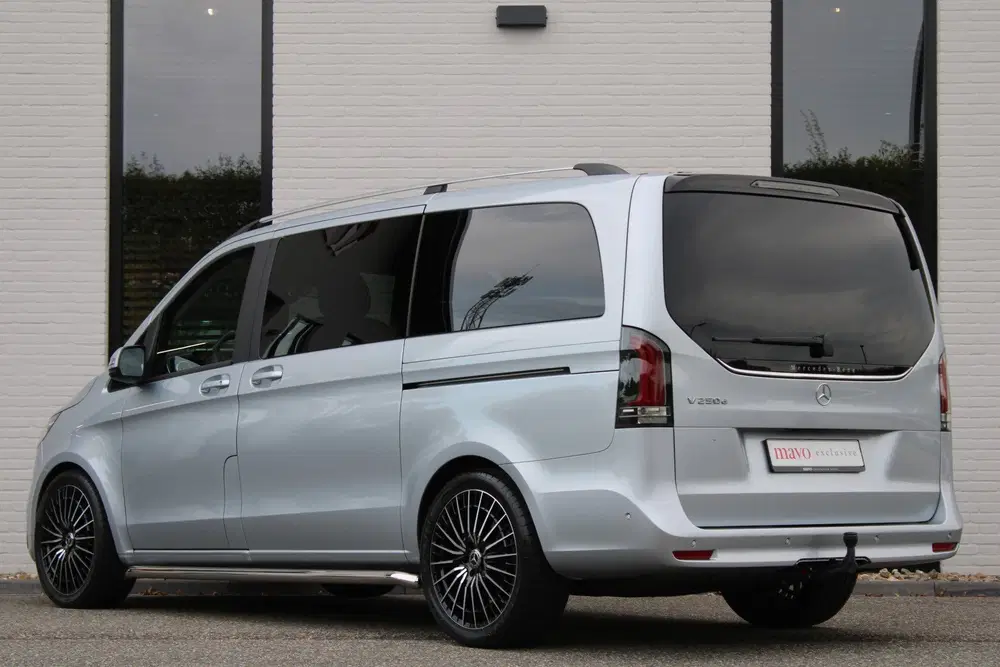 Mercedes-Benz V-Klasse 250d uit 2024, foto 10