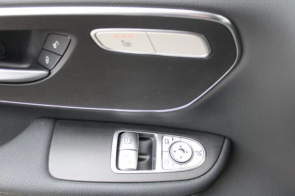 Mercedes-Benz V-Klasse 250d uit 2024, foto 12