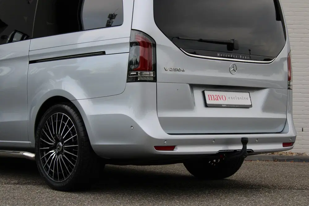 Mercedes-Benz V-Klasse 250d uit 2024, foto 17