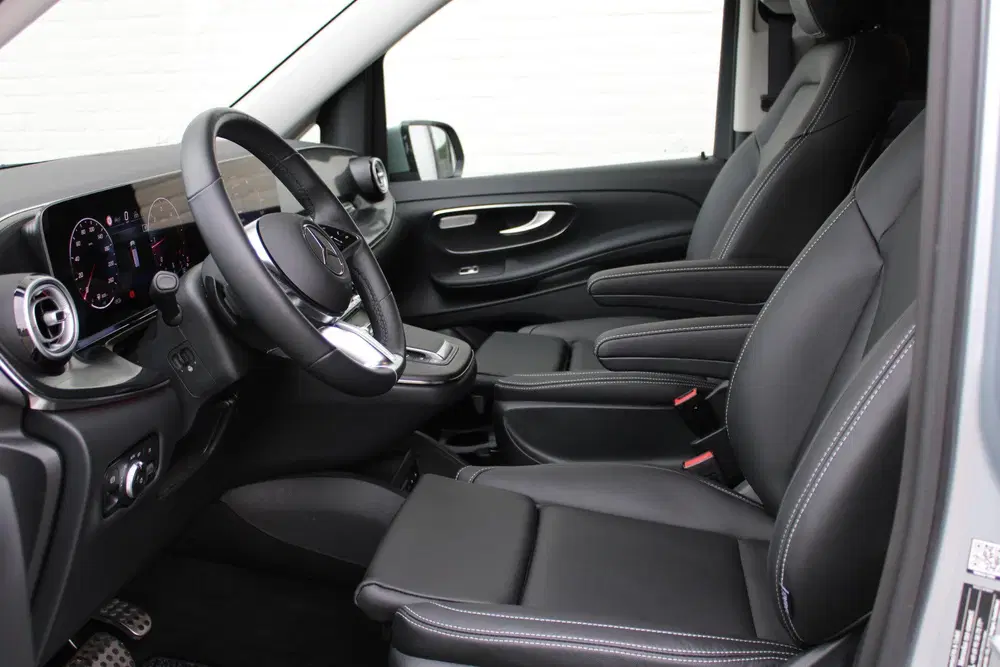 Mercedes-Benz V-Klasse 250d uit 2024, foto 4