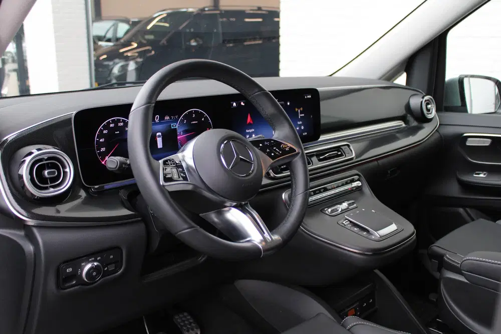 Mercedes-Benz V-Klasse 250d uit 2024, foto 7