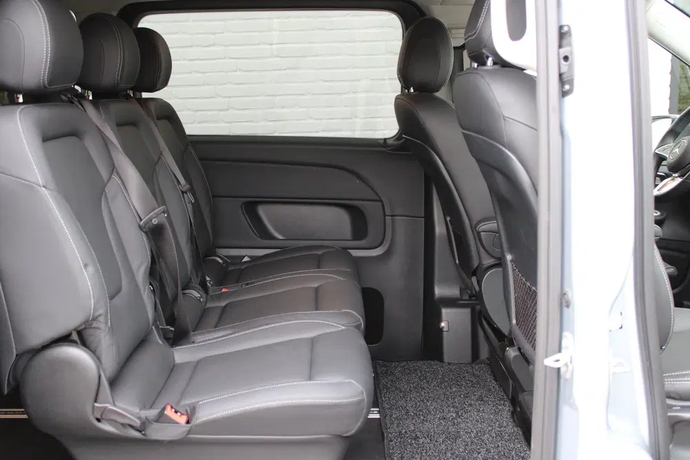 Mercedes-Benz V-Klasse 250d uit 2024, foto 8