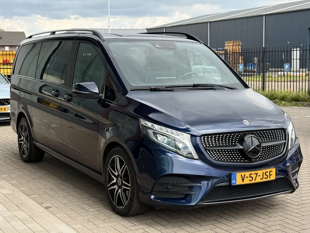 Mercedes-Benz V-Klasse 300d Lang DC uit 2022, foto 10