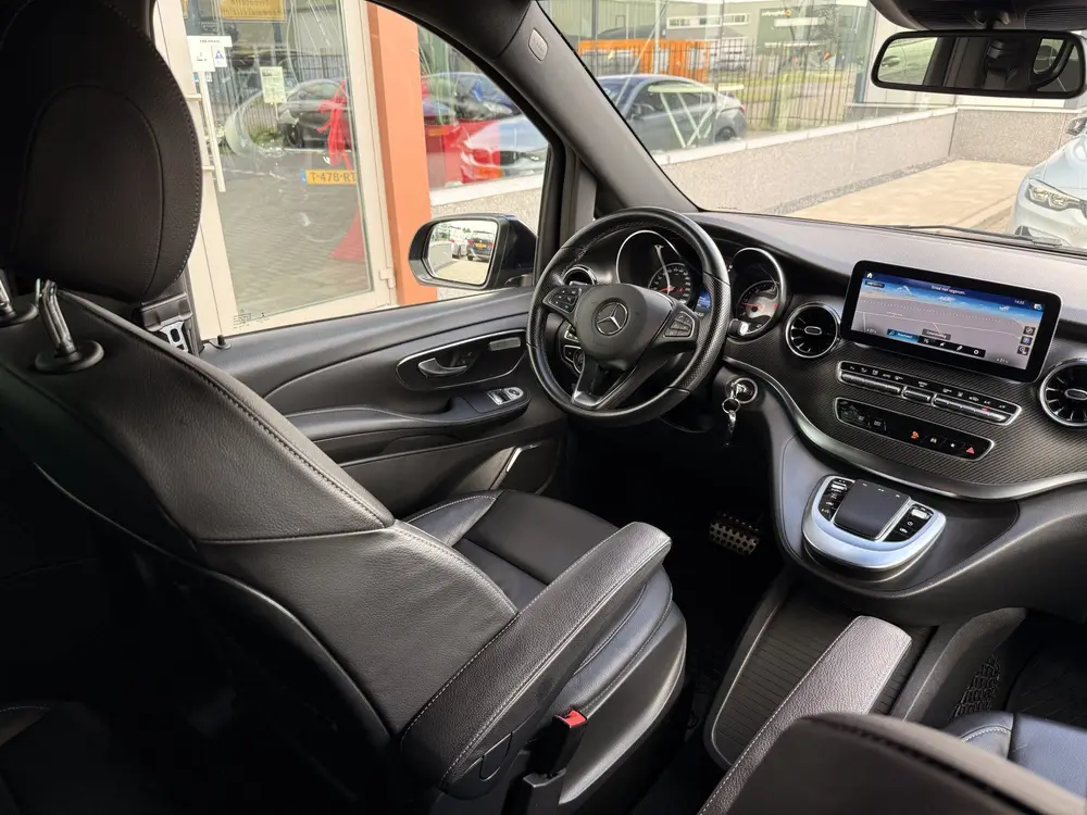 Mercedes-Benz V-Klasse 300d Lang DC uit 2022, foto 4