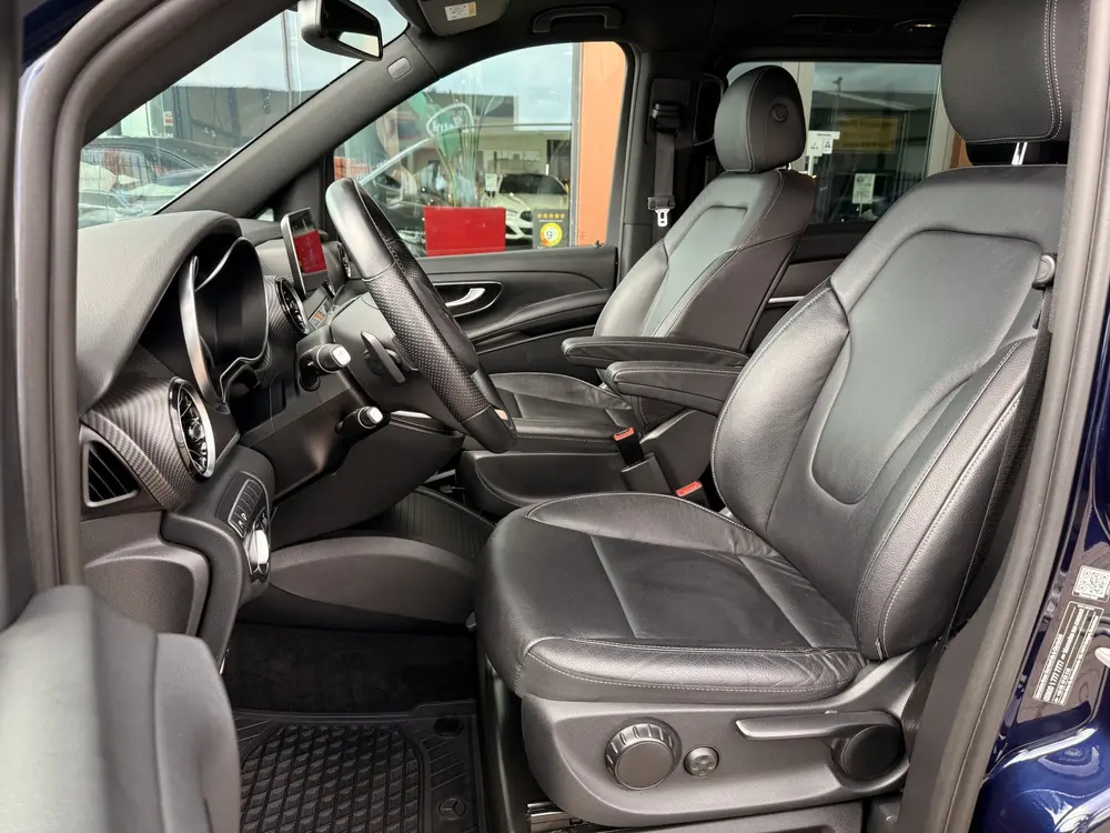 Mercedes-Benz V-Klasse 300d Lang DC uit 2022, foto 5