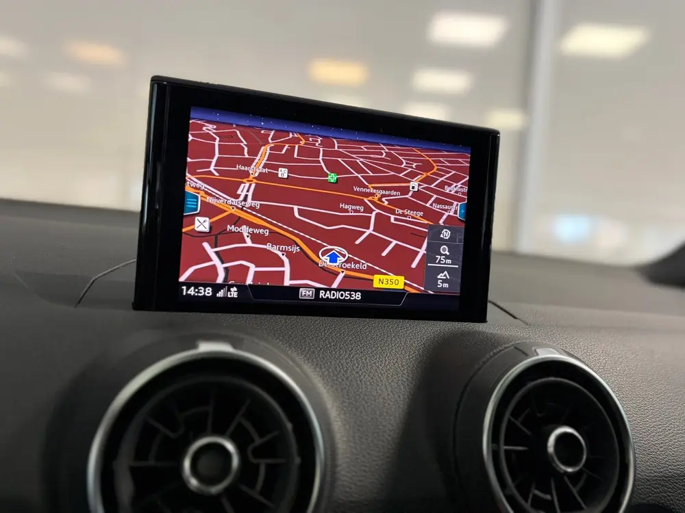 Audi Q2 S Edition 35TFSI S-Tronic uit 2020, foto 8