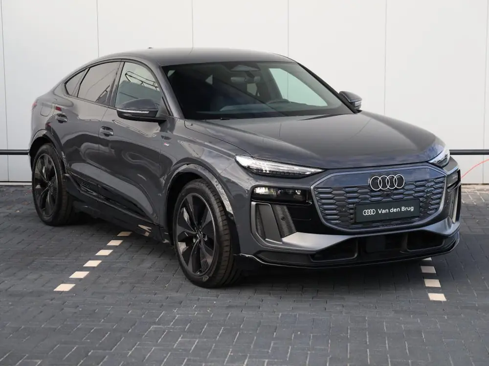 Audi Q6 E-tron S edition performance 100 kWh 306pk | Luchtve uit 2025, foto 3