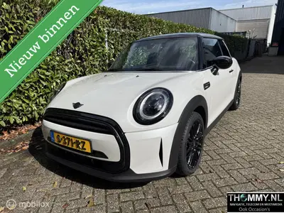 Mini Cooper 1.5 Cooper Camden Plus Edition BTW auto uit 2023